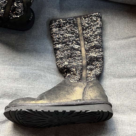 Ugg Boots - Picture 1 of 6